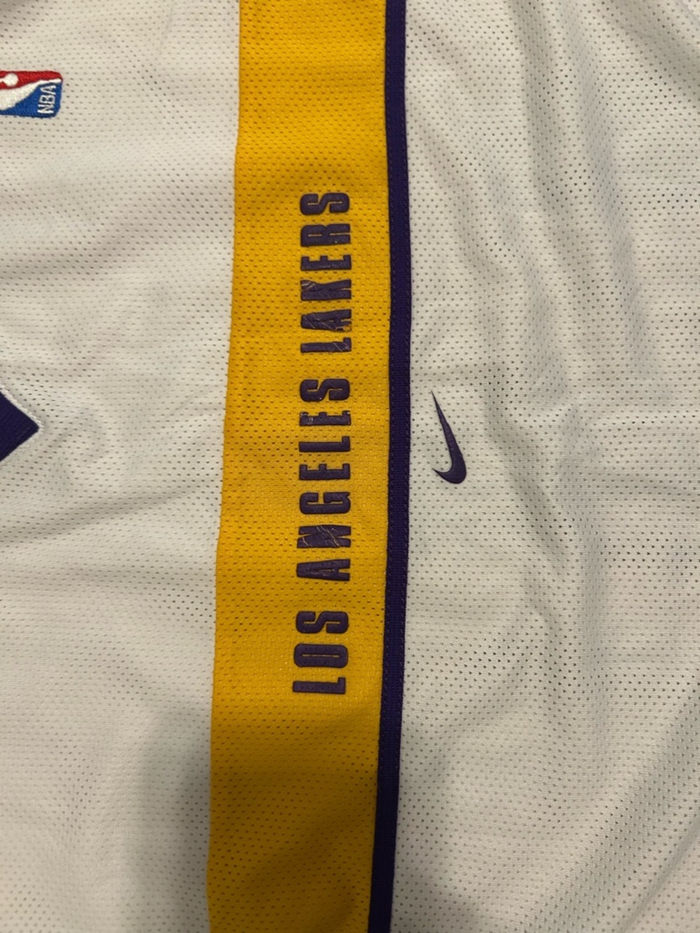 Nike Dri Fit 2000’s Los Angeles Lakers Basketball NBA Authentic Shooting Shirt - Picture 3 of 4